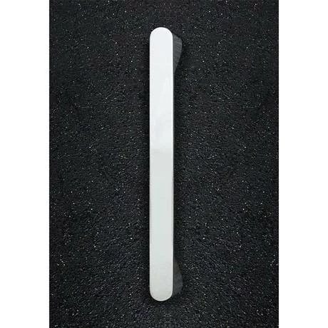 1 X Hudson Reed Rounded Chrome Furniture Handle (215 X 30mm) - H401 4 1 X Hudson Reed Rounded Chrome Furniture Handle (215 X 30mm) - H401 - Image 2