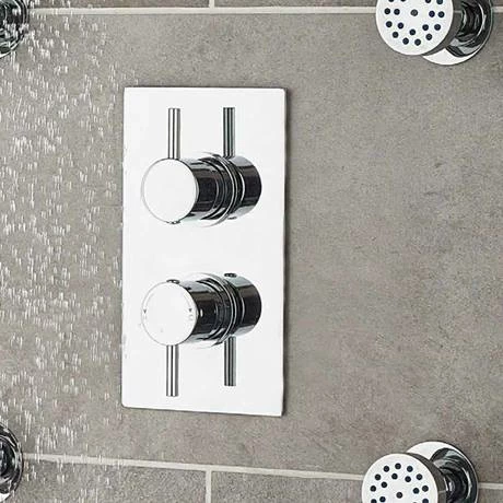 Hudson Reed Ultra Quest Rectangular Twin Shower with Built-in Diverter - QUEV52 Hudson Reed Ultra Quest Rectangular Twin Shower With Built-in Diverter - QUEV52 -Hudson Reed Shop Ultra Quest Rectangular Twin Shower with Built in Diverter d1 460